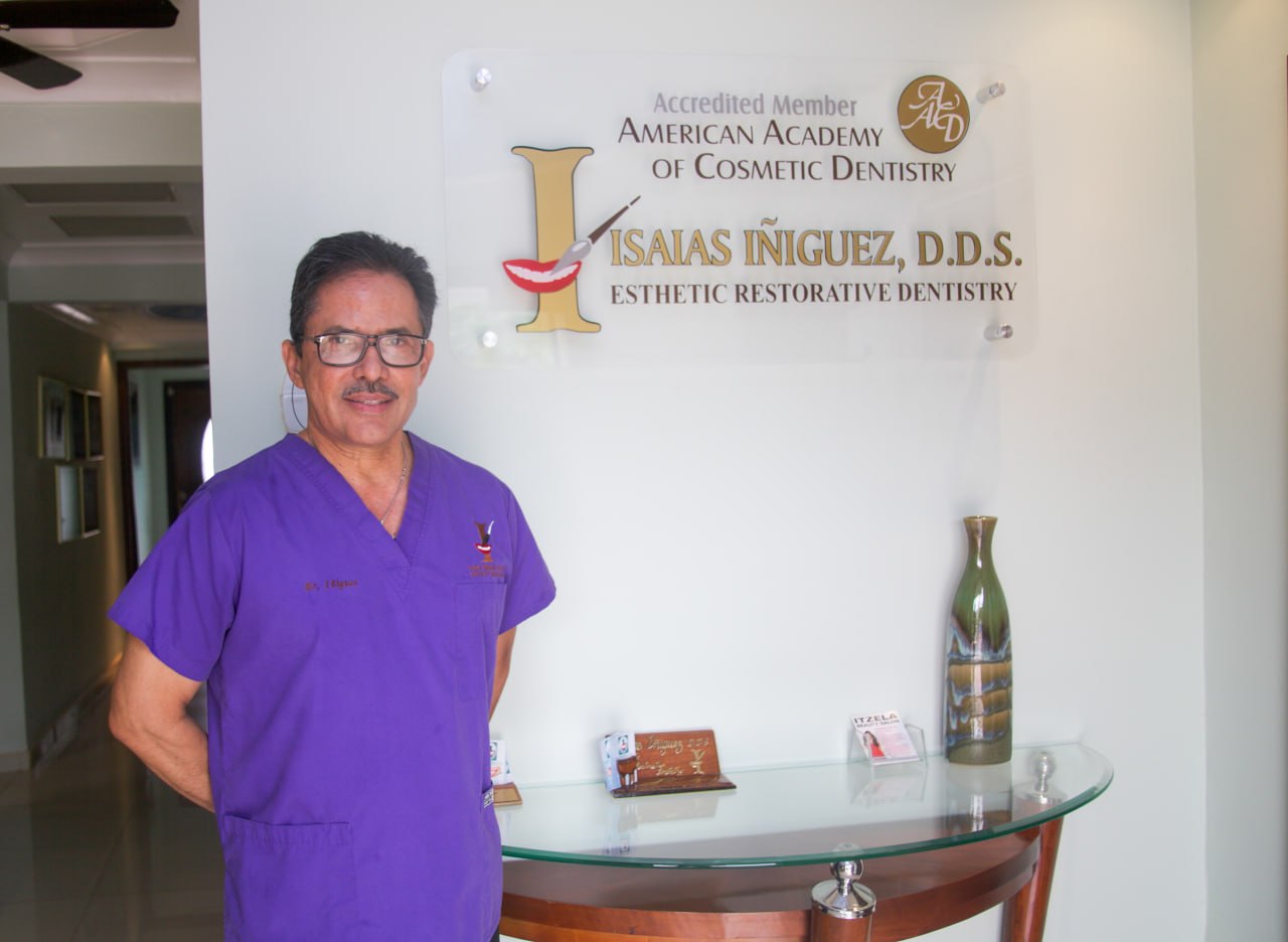 Dr. Isaías Íñiguez